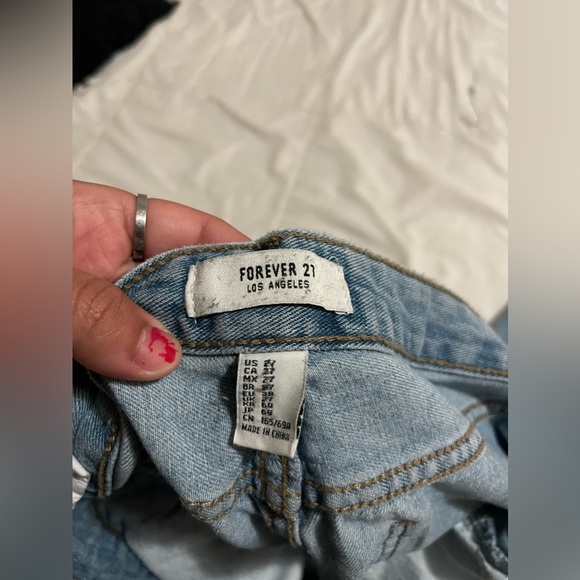 Forever 21 jeans - Picture 2 of 4